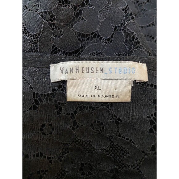 Van Heusen Black Lace Top Size XL - Picture 3 of 3